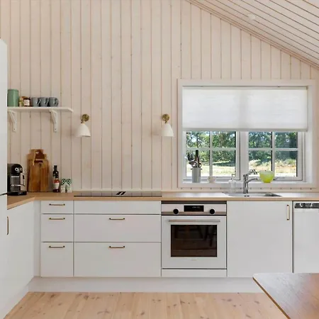 1614-aakirkeby-somarkshusene-11 * Vester Somarken